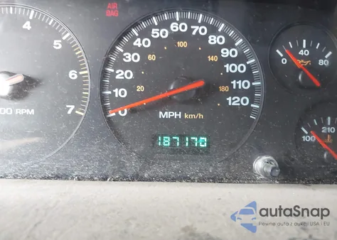 2000 Jeep Grand Cherokee Laredo z USA, uszkodzony, nr VIN 1J4GW48N9YC188395